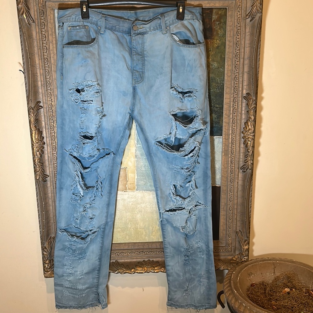 MNML light blue distressed jeans